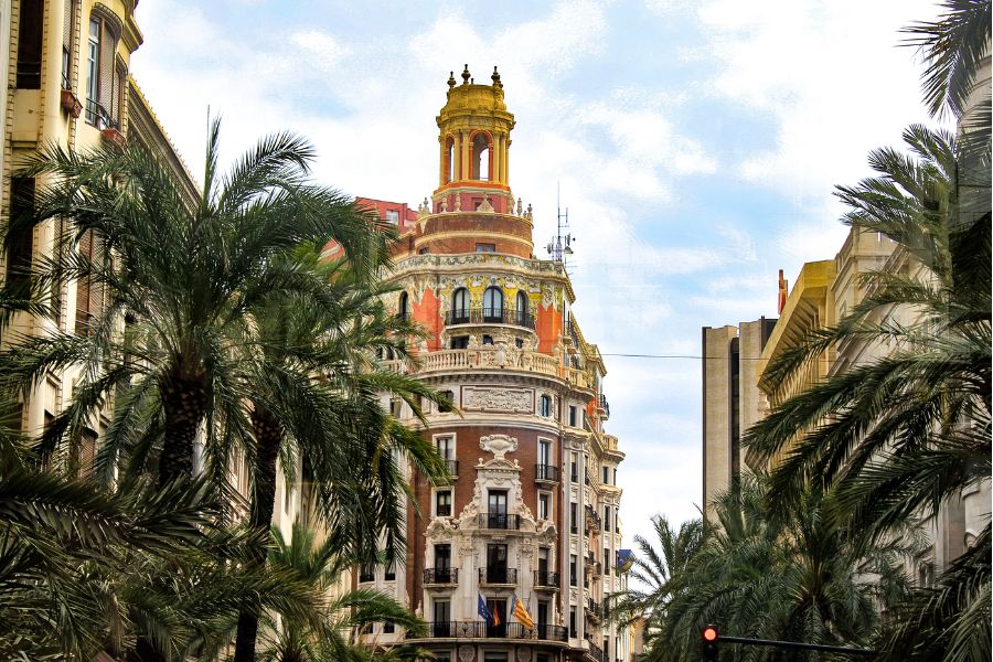 Why Valencia is Becoming the Hub for Digital Marketing Agencies in Spain